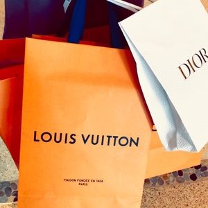 Meet your Posher, Yesenia